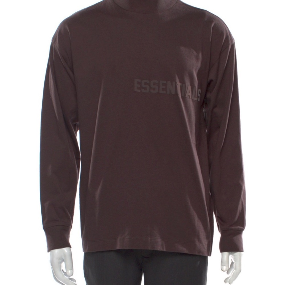 Small men’s fear of god essential Maroon crew neck lightly worn once washed once
